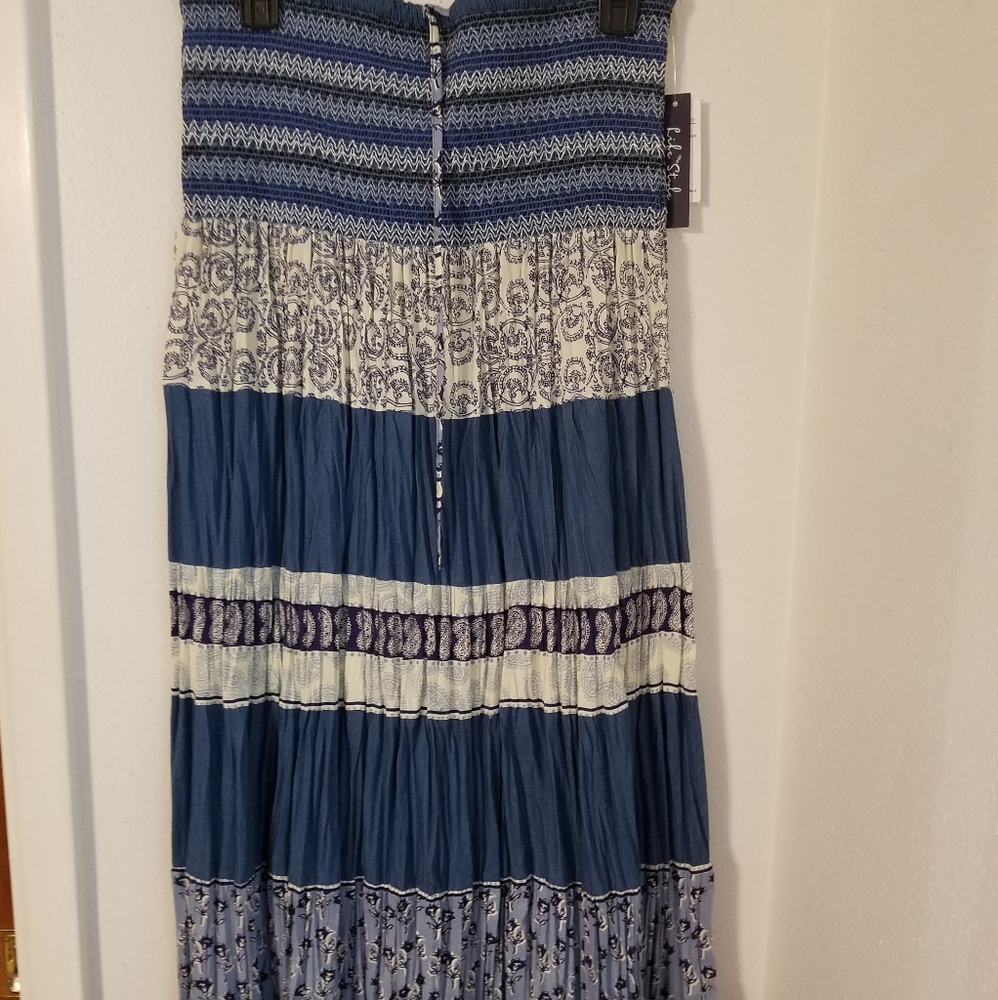 NWT MAXI SKIRT